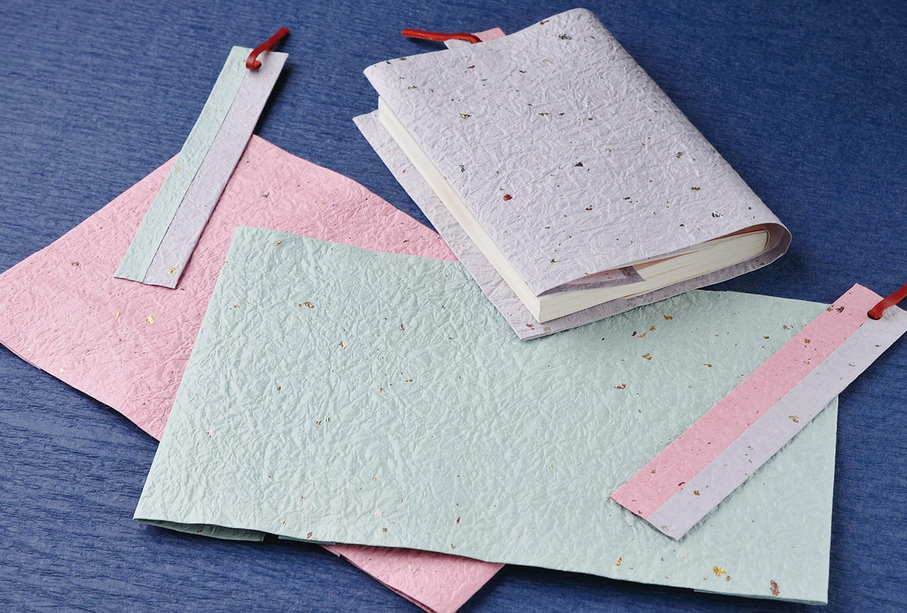 ブックカバー Nara Temono